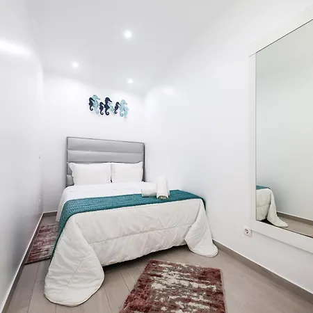 Apartament Dina House *