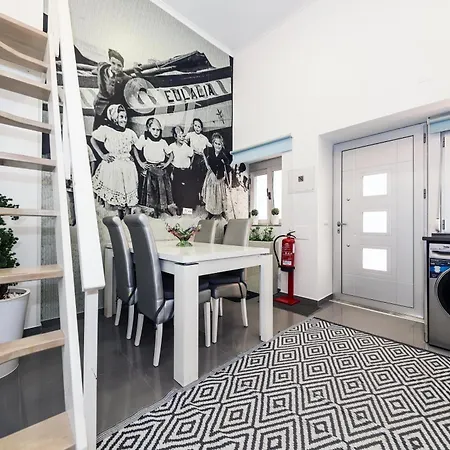 Apartment Dina House Nazare