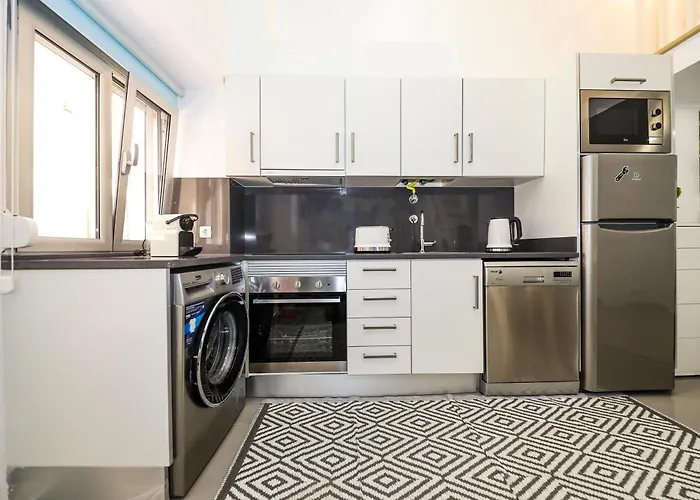 Dina House Lägenhet Nazaré